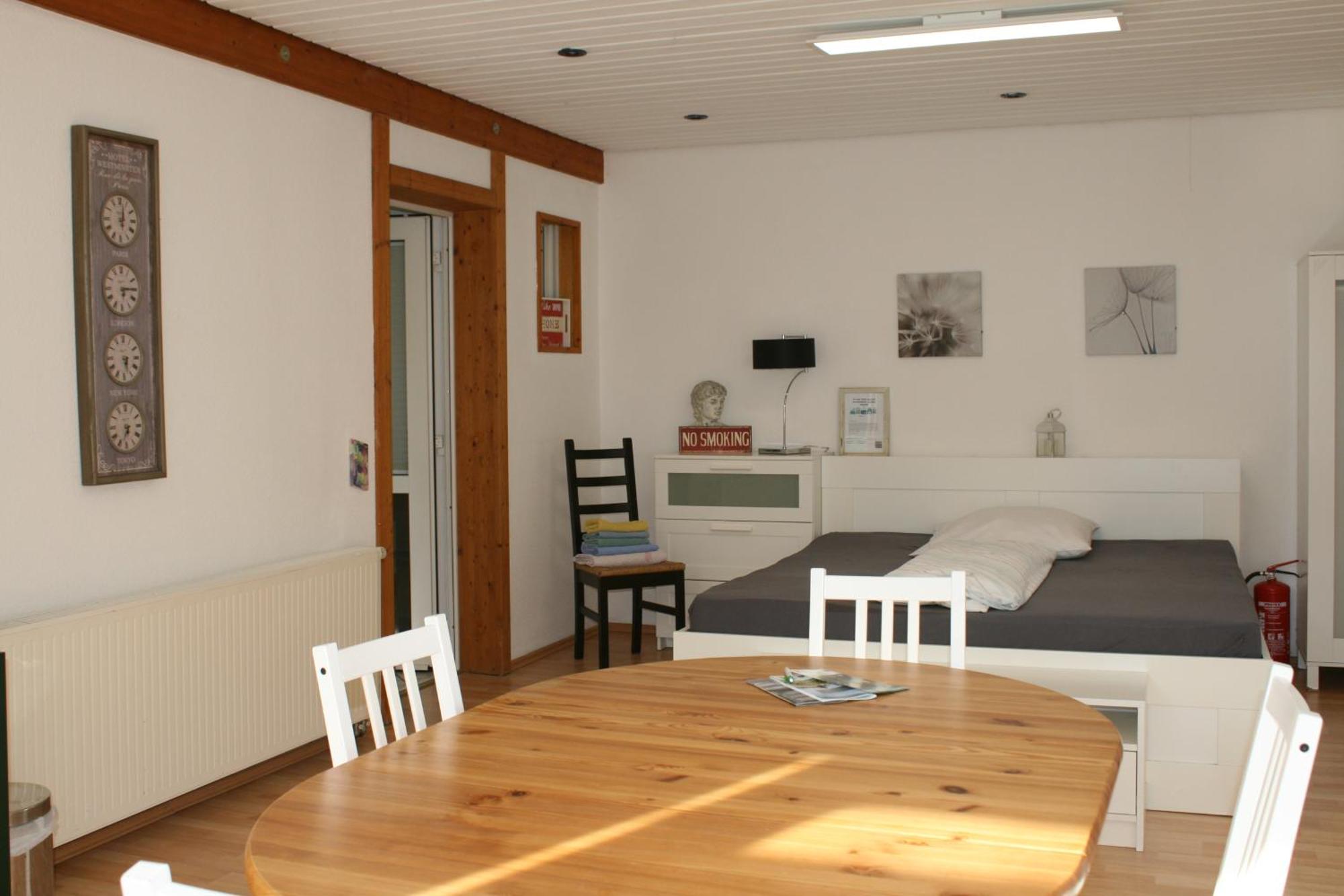 Gemuetliches Grosszuegiges Apartment Höhr-Grenzhausen Exterior foto